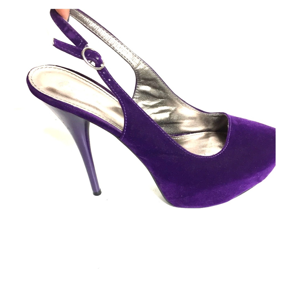 Qupid heels Deep purple velvet sling back heels.